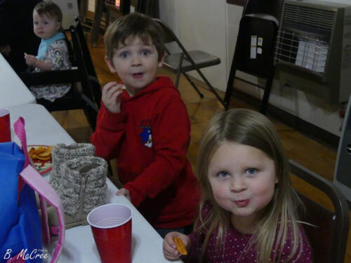 11-28-2021-Sandwich-Night-Ornament-Swap-P1190206