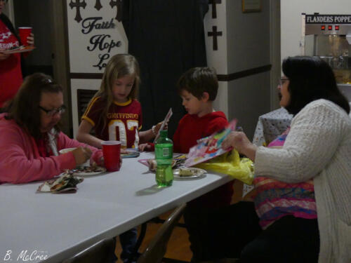 11-28-2021-Sandwich-Night-Ornament-Swap-P1190245