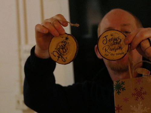 11-30-25-Sandwich-Ornament-Swap-P1020548