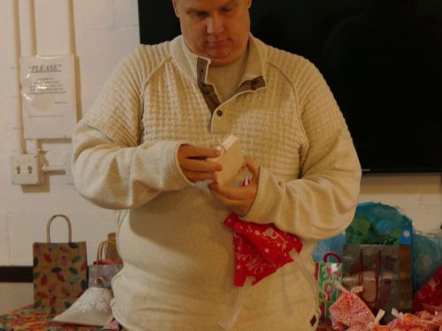 11-30-25-Sandwich-Ornament-Swap-P1020688