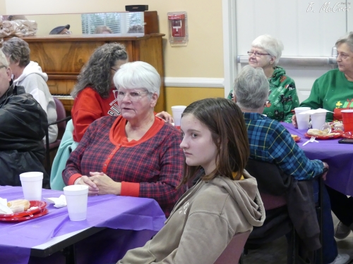 12-16-2023-Christmas-Ornament-Swap-P1290003