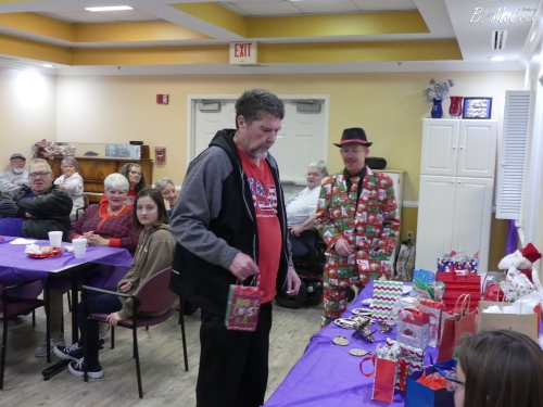 12-16-2023-Christmas-Ornament-Swap-P1290021