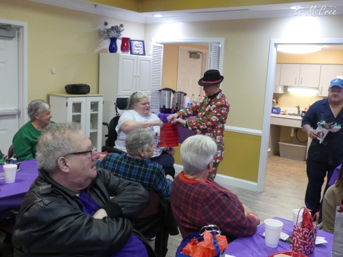 12-16-2023-Christmas-Ornament-Swap-P1300075