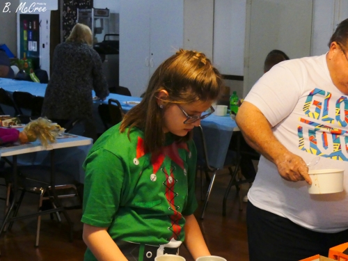 12-4-2022-Ornament-Swap-P1250953