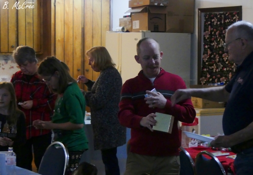 12-4-2022-Ornament-Swap-P1260090