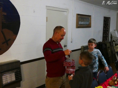 12-4-2022-Ornament-Swap-P1260144