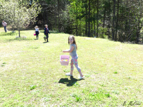 4-4-2021-Easter-Egg-Hunt-P1150352