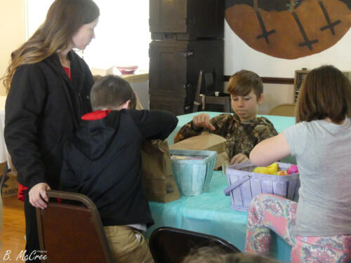 4-4-2021-Easter-Egg-Hunt-P1150550